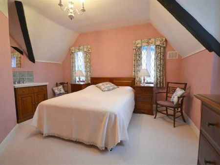 3 Bed Detached House, Imperial Drive, HA2 - Photo 5