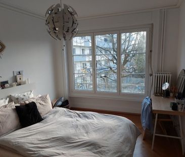 Joli appartement de 2,5 pièces au deuxième étage - Photo 2