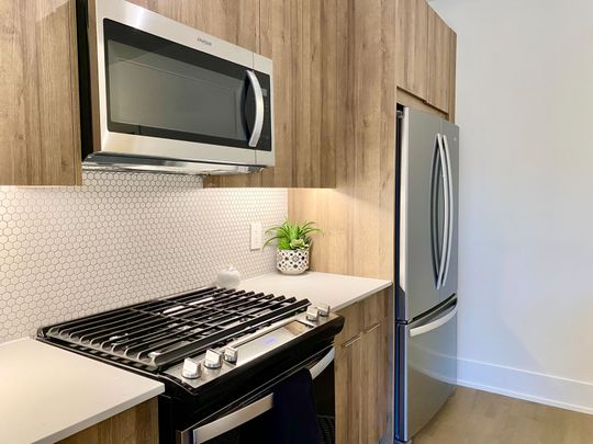 For Lease - 495 Logan Avenue Unit# 308, Toronto, Ontario - Photo 1