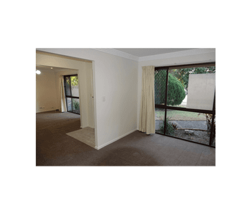 3 Bedroom Home with Salt Water Pool & Double Garage - Photo 2