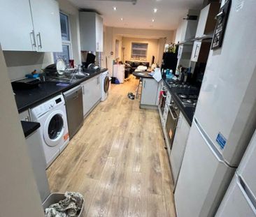 8 bedroom house share to rent - Photo 2