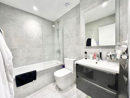 1 bedroom flat to rent - Photo 4