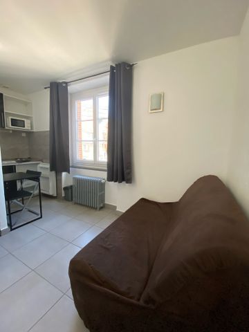 Location Appartement 1 pièce 11m² SULLY SUR LOIRE 45600 - Photo 2