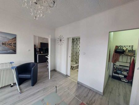 Stylowe mieszkanie po remoncie – zamieszkaj w samym sercu miasta! - Photo 5