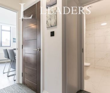 1 bedroom apartment to rent Blackford House, Sutton - Photo 2