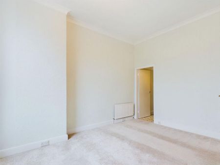 3 bedroom apartment to rent - Photo 3