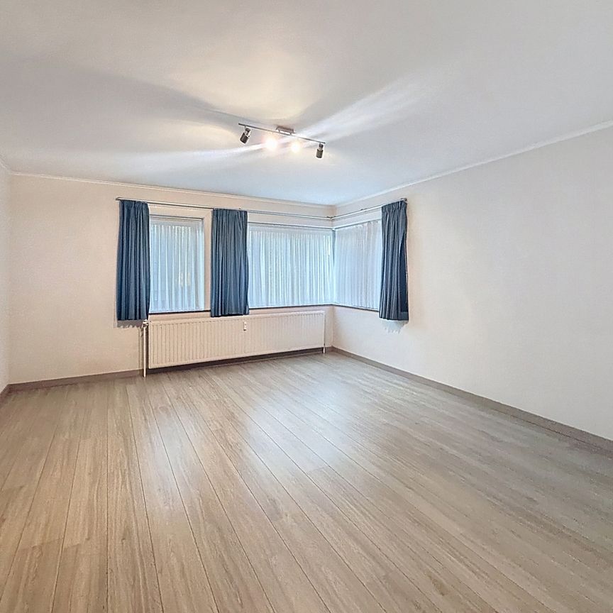 Gezellig appartement nabij centrum Dilbeek. (1e verdieping - lift aanwezig) - Photo 1