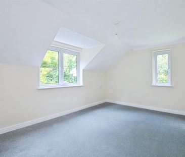 1 bedroom retirement property to rent - Photo 3