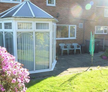 3 bedroom semi-detached house to rent - Photo 5