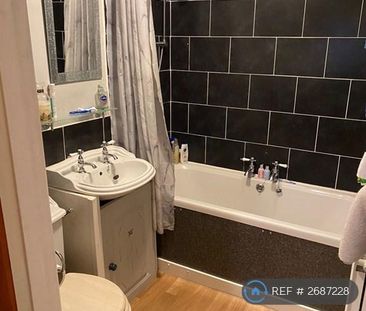 2 bedroom semi-detached house to rent - Photo 6