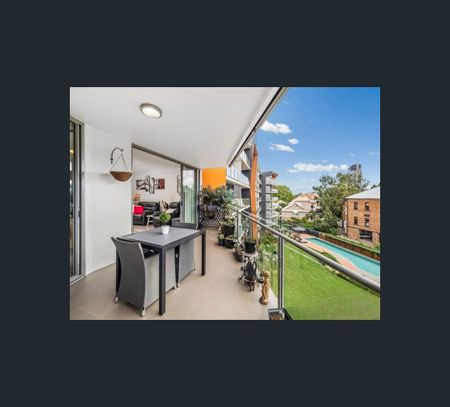 411/50 Connor Street, Kangaroo Point, Qld 4169 - Photo 4