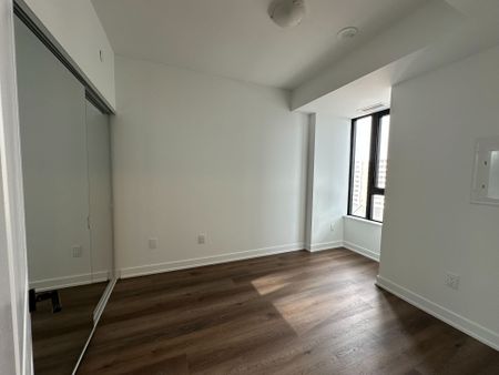 For Lease - 2075 Lakeshore Road Unit# 603, Burlington, Ontario - Photo 3