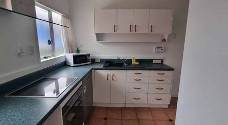 3-Bedroom Home with Office & Entertaining Area - Photo 2