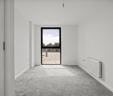 Apt 17, 1 Kings Hall Road, BT9, Belfast - Photo 2