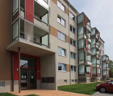 Große 4-Raum-Wohnung mit bodengleicher Dusche, Wanne und Balkon! - Photo 1