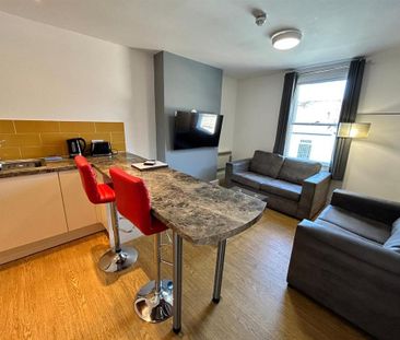 1 bedroom in a house share to rent - Photo 6