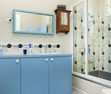 High-set Family Home - Photo 6