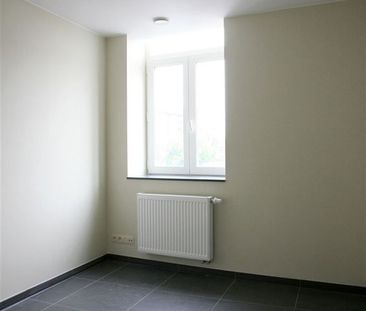 Ruim appartement met 2 slpk., parking en terras aan station Zichem - Foto 1