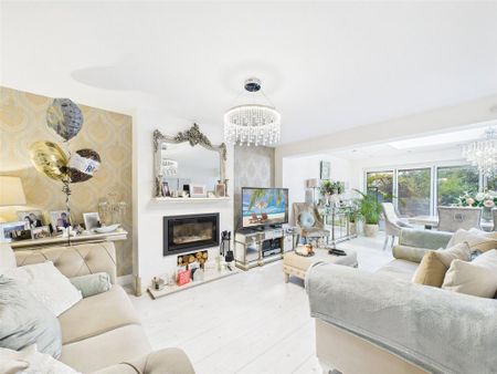 3 bedroom bungalow to rent - Photo 4