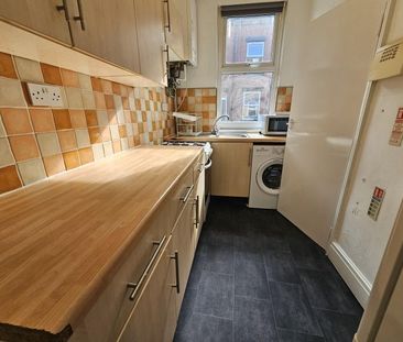 2 bedroom terraced house to rent - Photo 6