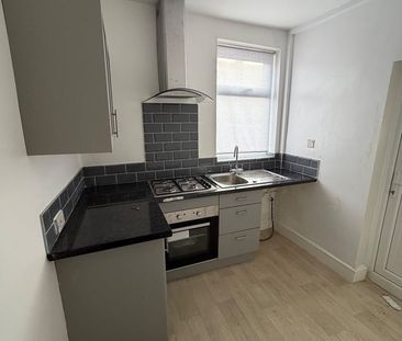 2 Bed Terraced House, Cobden Street, M9 - Photo 4