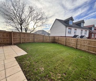 4 bedroom semi-detached house to rent - Photo 5