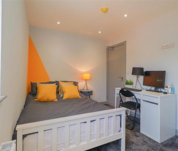 5 bedroom terraced house to rent - Photo 1