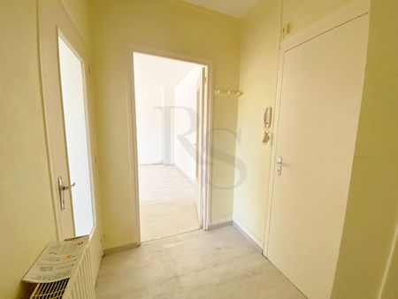 Location Appartement 1 pièce 37m² - Photo 5