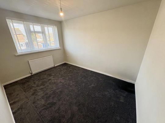 3 bedroom property to rent - Photo 1