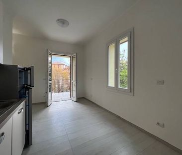 Ampio quadrilocale ristrutturato in zona Massarenti - Photo 1