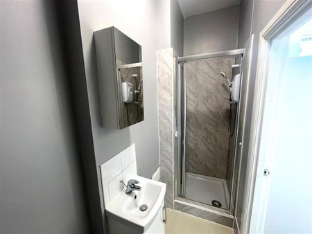 William Road, West Bridgford, NOTTINGHAM - Photo 2