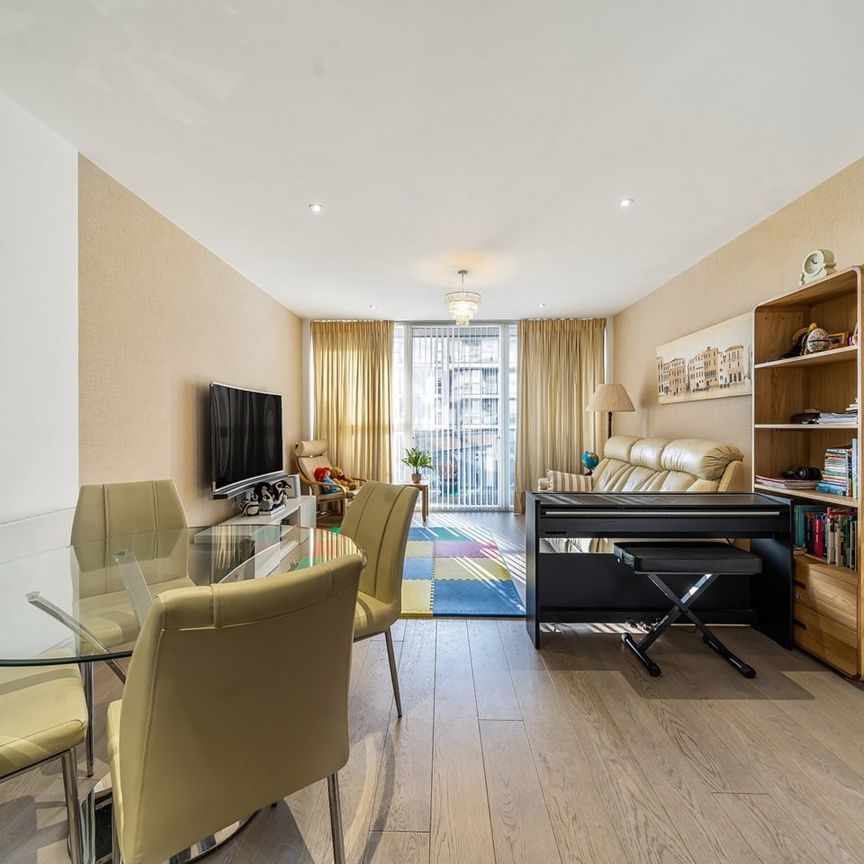 2 Bed Flat, Granite Apartments, SE10 - Photo 1