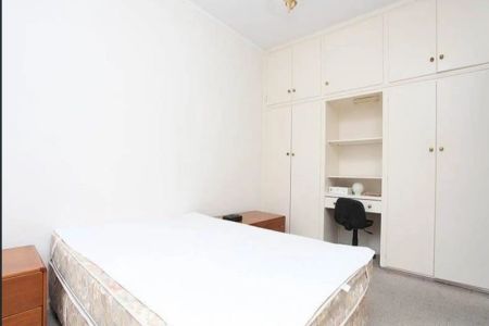 1 Bedroom Apartment in Prime City Location - Photo 4