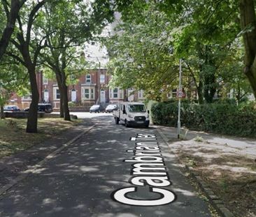 Studio Flat, Cambrian Terrace, LS11 - Photo 6