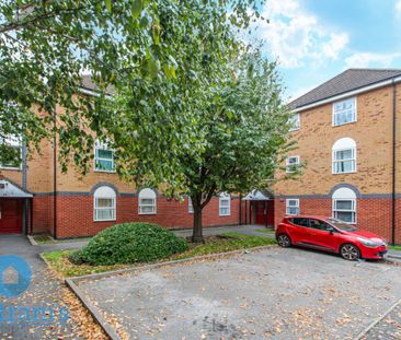 2 bed Flat for Rent - Photo 5