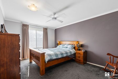 Four bedroom Family Home with Exceptional Outdoor Space - Photo 2