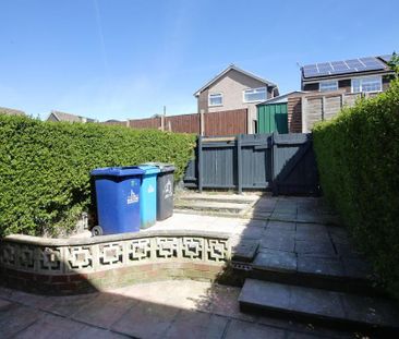 3 bedroom terraced house to rent - Photo 6