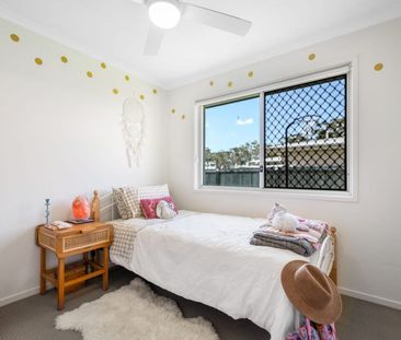 Modern 3-bed Duplex in Quiet Cul‑de‑Sac - Photo 4