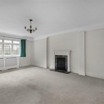 3 bedroom flat to rent - Photo 1
