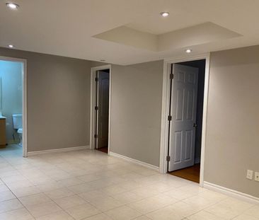 For Lease - 53 Ross Patrick Crescent Unit# Bsmt, Newmarket, Ontario - Photo 4