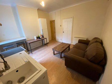 1 Bed Flat, Witton, B6 - Photo 3