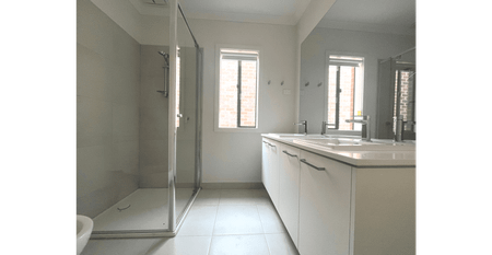 BRAND NEW FOUR BEDROOM HOME, MICKLEHAM - Photo 5