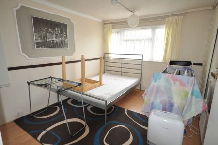 3 bedroom house to rent - Photo 5