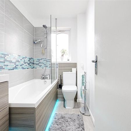 1 bedroom flat to rent - Photo 4