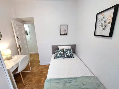 Calle de Juan Bautista de Toledo, Madrid, Community of Madrid 28002 - Photo 5