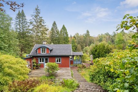 Mysig villa i vacker miljö i Gunnilse med stor tomt och två altaner! - Foto 5