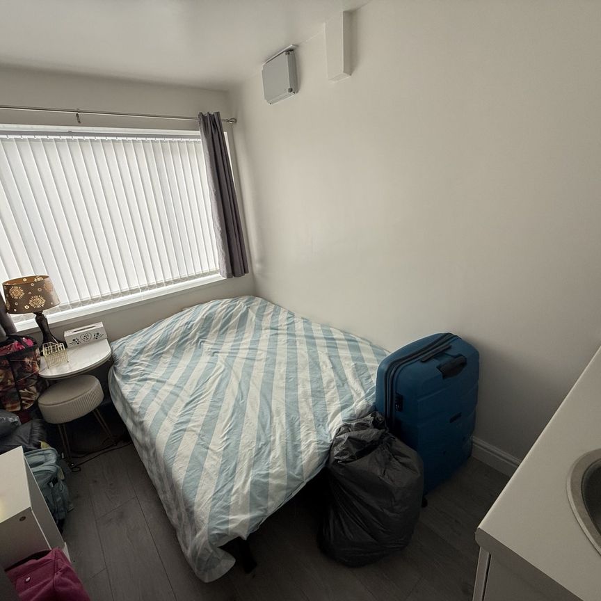 Princethorpe Road, Willenhall - Photo 1