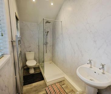 2 bedroom terraced house to rent - Photo 5