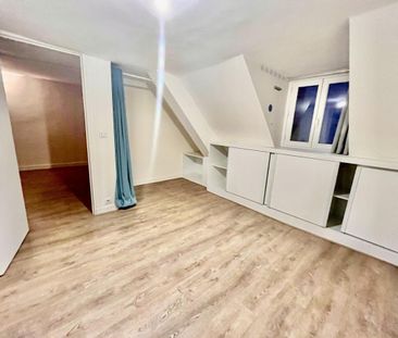 A LOUER PARIS Xème 2/3 Pièces en DUPLEX 61m². REFAIT A NEUF - Photo 3