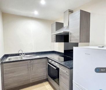 1 bedroom flat to rent - Photo 3